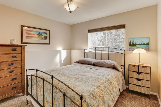 5366-e-130th-pl_bed01a