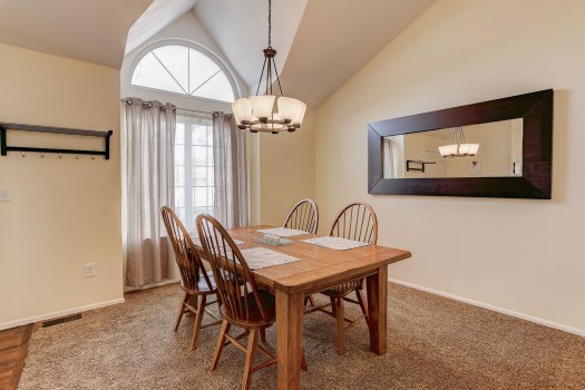 5366-e-130th-pl_livingroom-3